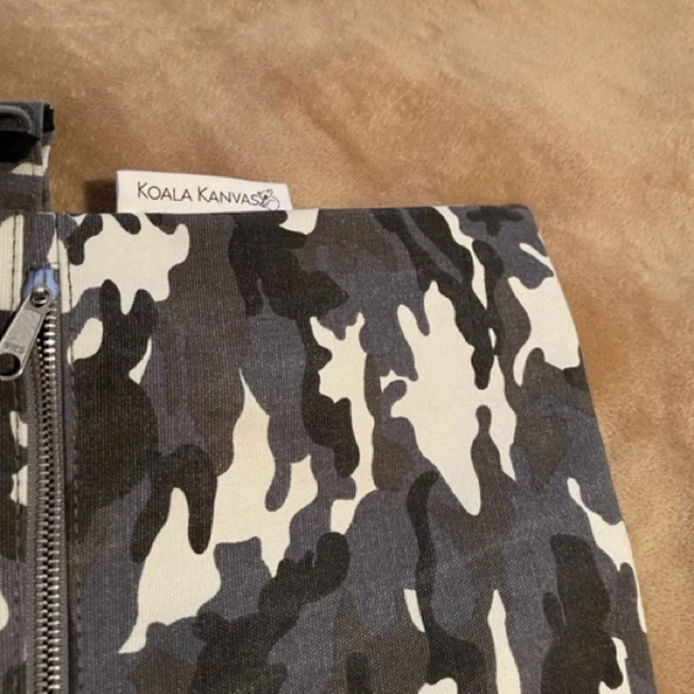 Koala Kansas grey camo tote - Picture 2 of 3